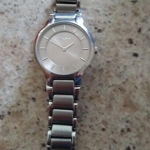 DKNY stainless steel Watch women’s silver ❤️